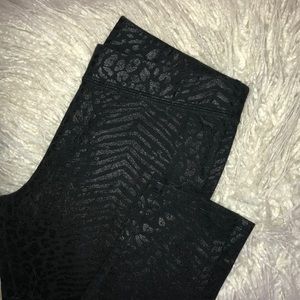 Victoria’s Secret PINK Animal Printed Leggings